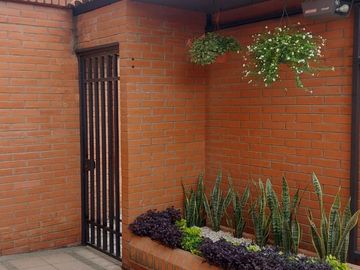 En renta departamento en Cuenca.
