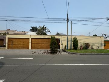 SE VENDE CASA EN LA MOLINA VIEJA