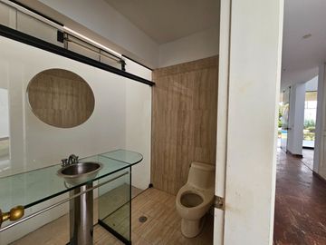 SE VENDE CASA EN LA MOLINA VIEJA
