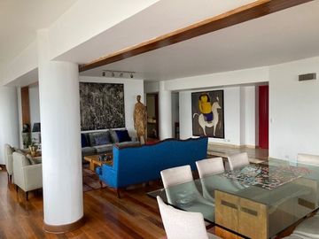 Vendo lindo departamento de 200 m2, 3 Dorm. en el Malecón de Chorrillos, con vista al mar.(Arriba del Club Regatas).