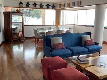 Vendo lindo departamento de 200 m2, 3 Dorm. en el Malecón de Chorrillos, con vista al mar.(Arriba del Club Regatas).