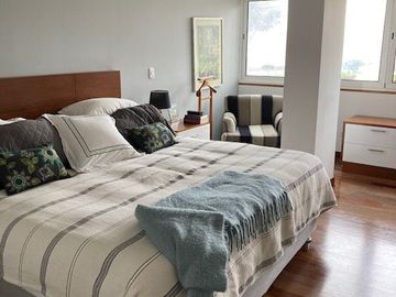 Vendo lindo departamento de 200 m2, 3 Dorm. en el Malecón de Chorrillos, con vista al mar.(Arriba del Club Regatas).