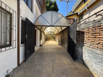 Gran casa 3 pisos en Barrio Universitario Concepción, Chorrillos