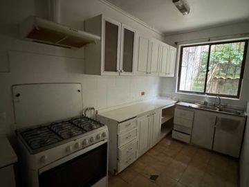 Gran casa 3 pisos en Barrio Universitario Concepción, Chorrillos