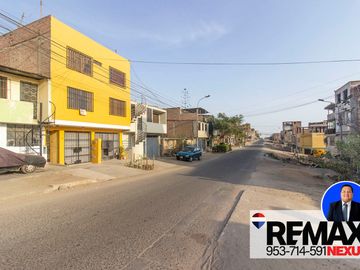 SE VENDE CASA DE TRES PISOS CON DOS LOCALES COMERCIALES EN AVENIDA EN SAN JUAN DE MIRAFLORES
