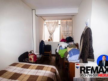 SE VENDE CASA DE TRES PISOS CON DOS LOCALES COMERCIALES EN AVENIDA EN SAN JUAN DE MIRAFLORES