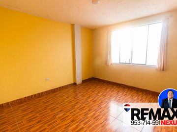 SE VENDE CASA DE TRES PISOS CON DOS LOCALES COMERCIALES EN AVENIDA EN SAN JUAN DE MIRAFLORES