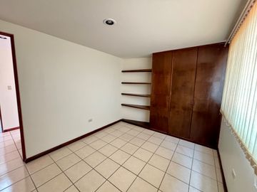 CASA EN VENTA FRENTE A COLONIA EL MIRADOR CERCA BUAP, PARQUE ECOLOGICO, ZONA MILITAR