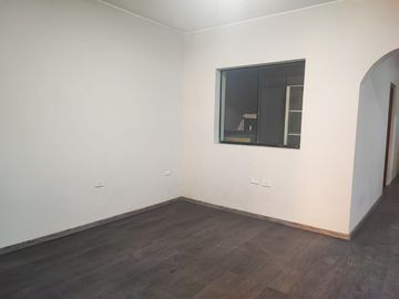 Venta De Amplio Departamento – En Pleno Corazon Comercial De Lima Norte