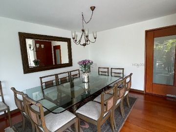 Lujo y comodidad en un solo lugar, esta propiedad con piscina y vista panoramica a la ciudad te fascinará!!