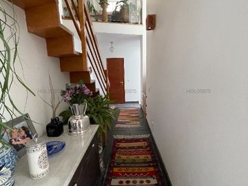 Lujo y comodidad en un solo lugar, esta propiedad con piscina y vista panoramica a la ciudad te fascinará!!
