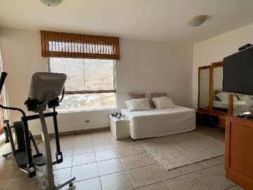 Lujo y comodidad en un solo lugar, esta propiedad con piscina y vista panoramica a la ciudad te fascinará!!