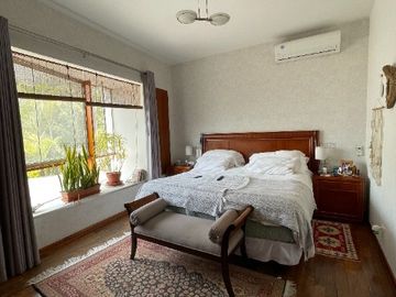 Lujo y comodidad en un solo lugar, esta propiedad con piscina y vista panoramica a la ciudad te fascinará!!