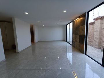 CASA EN VENTA CON 3 RECÁMARAS EN PARQUE HABANA