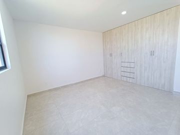 CASA EN VENTA CON 3 RECÁMARAS EN PARQUE HABANA