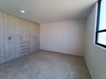 CASA EN VENTA CON 3 RECÁMARAS EN PARQUE HABANA