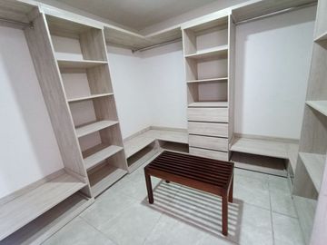 CASA EN VENTA CON 3 RECÁMARAS EN PARQUE HABANA