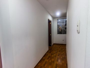 SE VENDE DEPARTAMENTO TRIPLEX EN VILLA MARIA DEL TRIUNFO