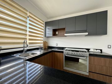 𝗖𝗮𝘀𝗮 𝗘𝗻 𝗩𝗲𝗻𝘁𝗮, en la zona de mas alta plusvalía de la ciudad