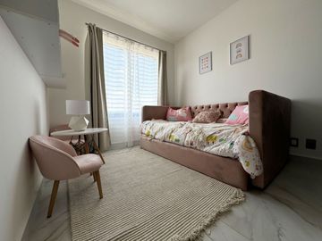 𝗖𝗮𝘀𝗮 𝗘𝗻 𝗩𝗲𝗻𝘁𝗮, en la zona de mas alta plusvalía de la ciudad