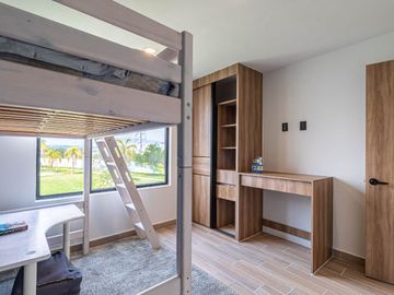 CASA EN VENTA EN XOCHITEPEC A 5 MINUTOS DEL TEC DE MONTERREY CON CANCHAS DEPORTIVAS, ALBERCA, SEGURIDAD, PETPARK