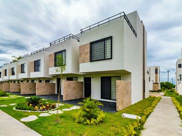 CASA EN VENTA EN XOCHITEPEC A 90 MINUTOS CDMX CON CATORCE AMENIDADES