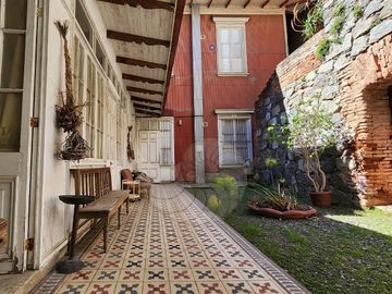 En venta casa en Valparaíso, Cerro alegre. Oportunidad única en privilegiado sector