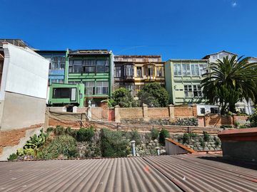 En venta casa en Valparaíso, Cerro alegre. Oportunidad única en privilegiado sector