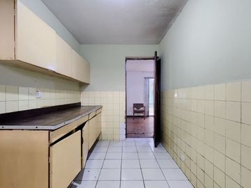Vendo casa, 278 m2, 4 pisos, 4 hab, 3 baños, 2 cocheras, La Virreyna, Surco