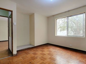 Vendo casa, 278 m2, 4 pisos, 4 hab, 3 baños, 2 cocheras, La Virreyna, Surco