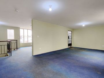 Vendo casa, 278 m2, 4 pisos, 4 hab, 3 baños, 2 cocheras, La Virreyna, Surco