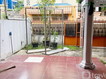 Rumah Super Strategis, 150 Meter Ke Jalan Haji Nawi Raya