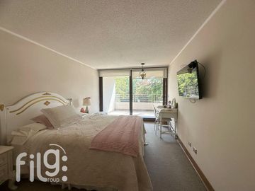 VENDO DEPARTAMENTO SEMI NUEVO COMUNA LAS CONDES