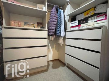 VENDO DEPARTAMENTO SEMI NUEVO COMUNA LAS CONDES