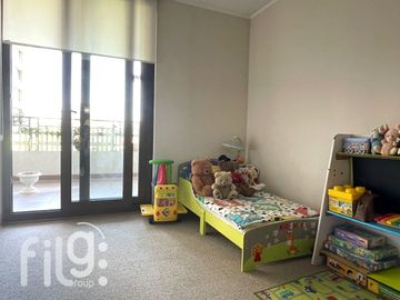 VENDO DEPARTAMENTO SEMI NUEVO COMUNA LAS CONDES