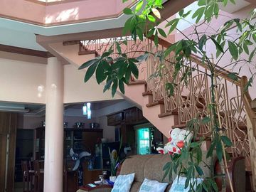 House and Lot for Sale Talisay Batangas with beautiful view of the Lake