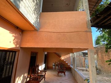 EXCELENTE CASA EN JARRETADERAS AREA DE NUEVO VALLARTA.