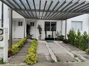 VENTA DE HERMOSA RESIDENCIA EN CLUB DE GOLF LAS FUENTES, PUEBLA