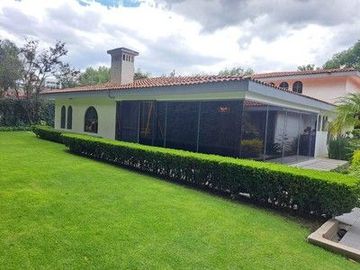 VENTA DE HERMOSA RESIDENCIA EN CLUB DE GOLF LAS FUENTES, PUEBLA