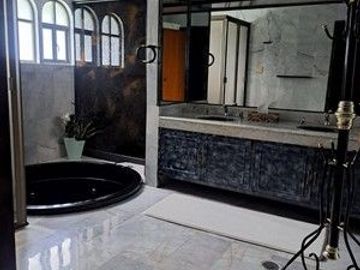 VENTA DE HERMOSA RESIDENCIA EN CLUB DE GOLF LAS FUENTES, PUEBLA