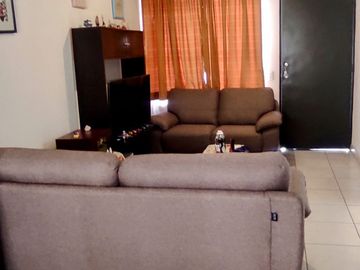 Casa en Venta en  Villas de Bonaterra con Recámara y Baño en Planta Baja