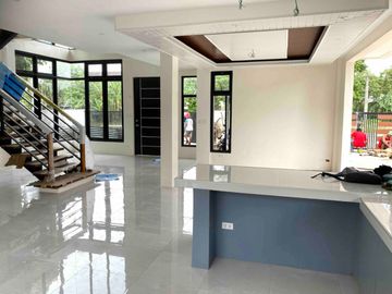 BRAND NEW 4-Bed house for sale Riviera Golf Estate, Silang. ONLY P22m