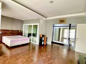 Dijual murah rumah terawat bisa di beli sebagian