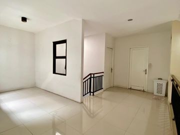 Dijual murah rumah terawat bisa di beli sebagian