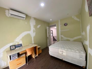Dijual murah rumah terawat bisa di beli sebagian