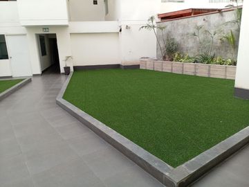 VENTA DE DEPARTAMENTO TRIPLEX, 3 DORMITORIOS, 3 BAÑOS, BALCON, PATIO INTERIOR