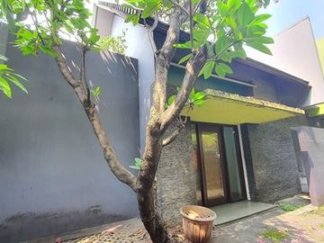 TERMURAH DIJUAL RUMAH TOWNHOUSE 9 UNIT PREMIUM HARGA DI BAWAH NJOP DI PRAPANCA RAYA KEBAYORAN BARU JAKARTA SELATAN  Lokasi Strategis & Premium Dekat k