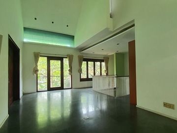 TERMURAH DIJUAL RUMAH TOWNHOUSE 9 UNIT PREMIUM HARGA DI BAWAH NJOP DI PRAPANCA RAYA KEBAYORAN BARU JAKARTA SELATAN  Lokasi Strategis & Premium Dekat k