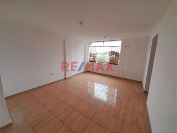 Simpatico Departamento En Urb Los Cipreces