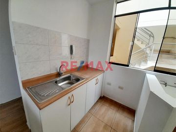 Simpatico Departamento En Urb Los Cipreces
